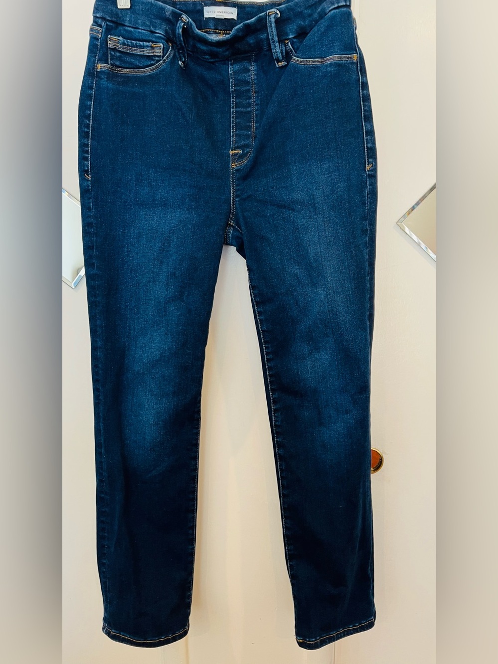 Good American Dark Blue Skinny pull up women’s  Jeans size 3 /Medium